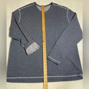 Tommy Bahama Men's Blue Crewneck Sweater